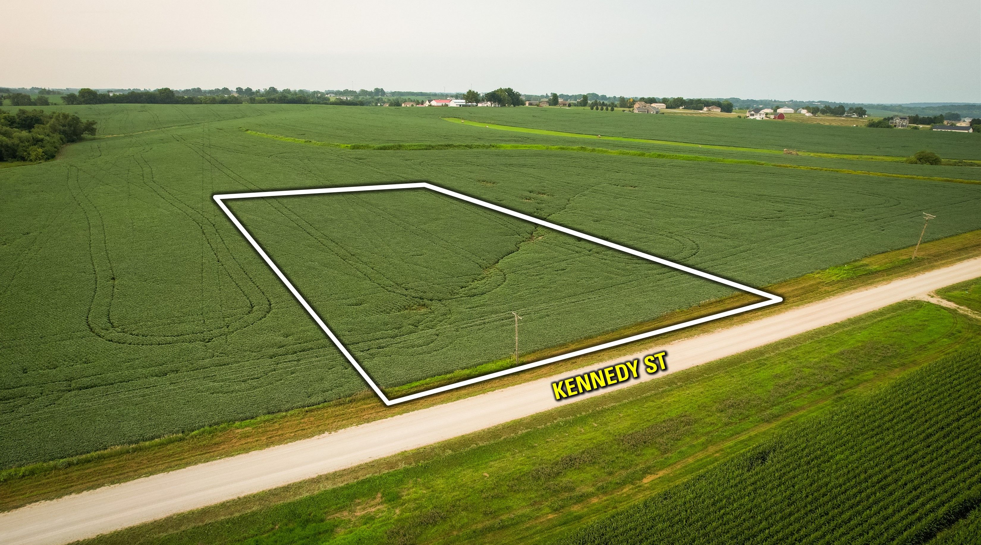 Listing Photo: East 1